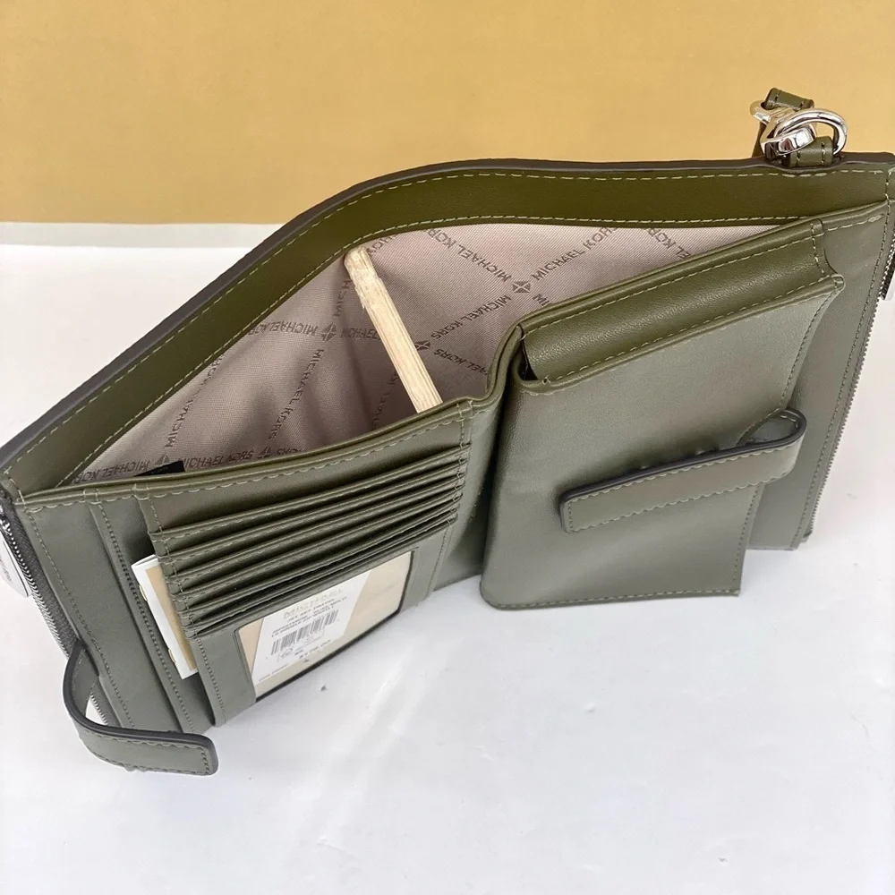 MICHAEL KORS Jet Set Lg Ombré Signature Logo Wallet Wristlet Phone Holder